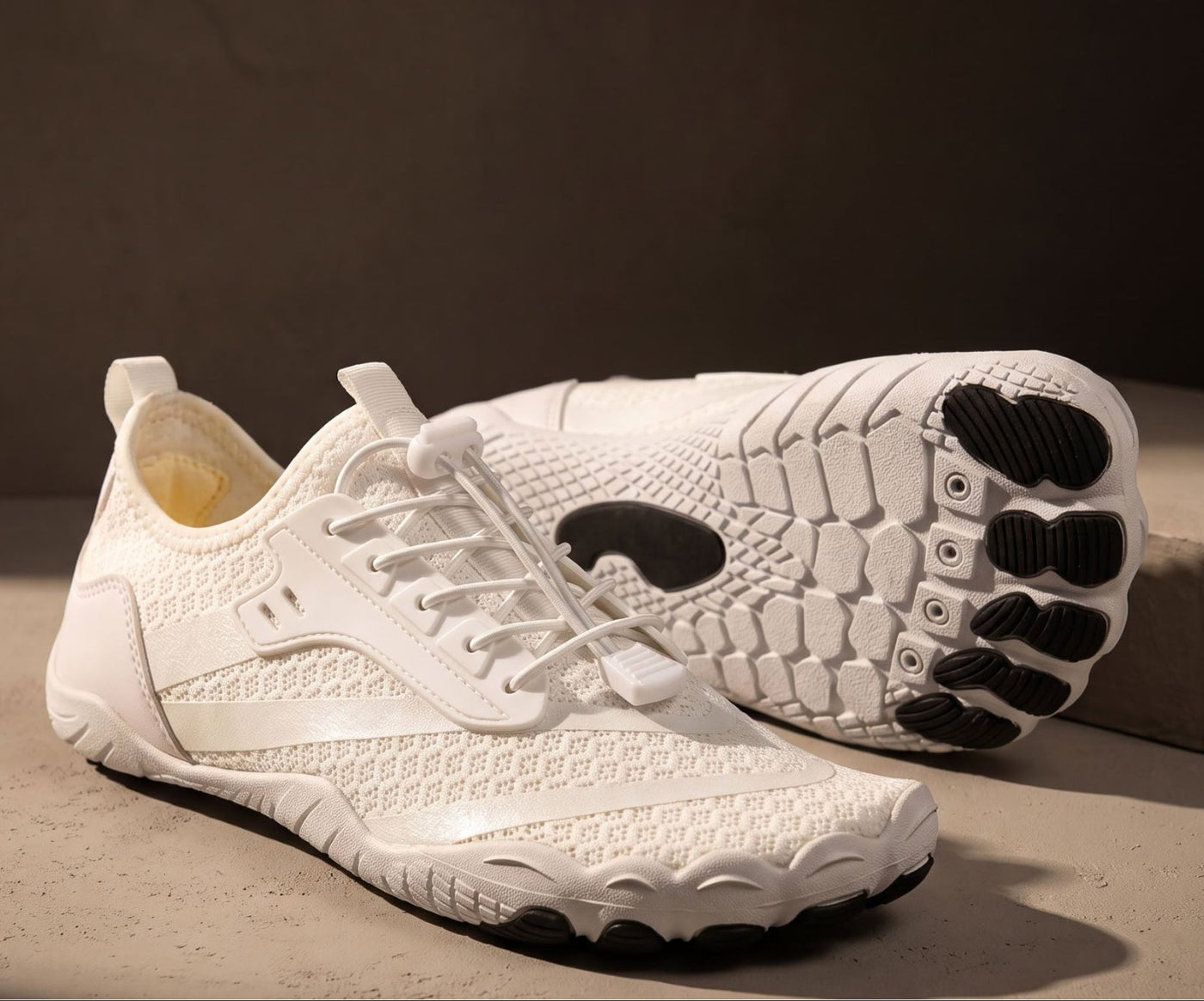 Roam 2.0 — Foot-Shaped Shoes for All-Day Wear