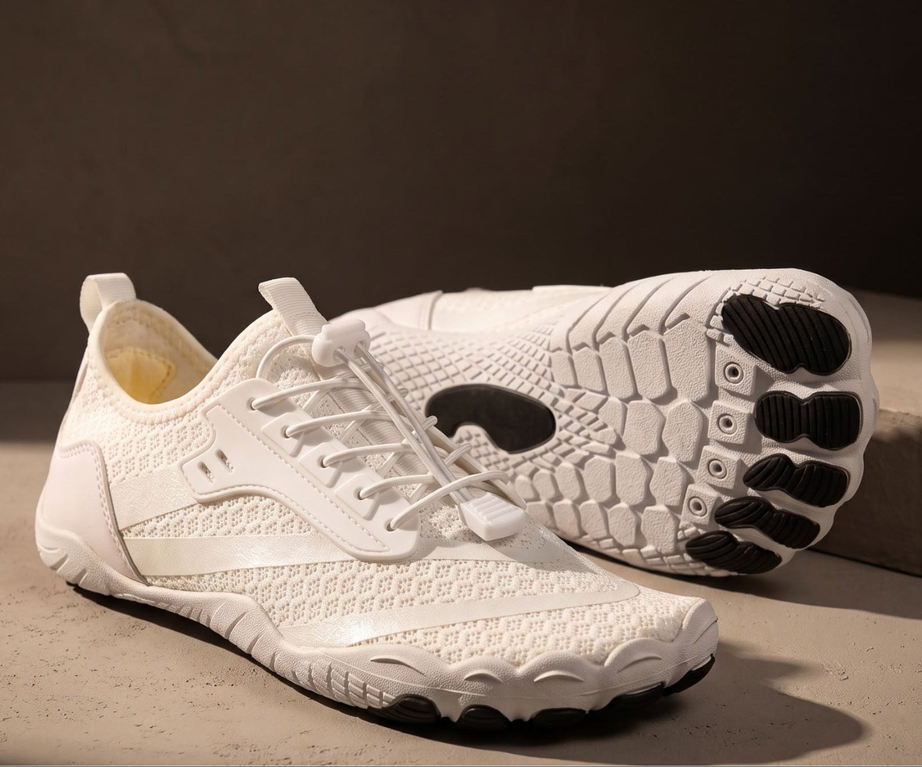 Roam 2.0 — Foot-Shaped Shoes for All-Day Wear