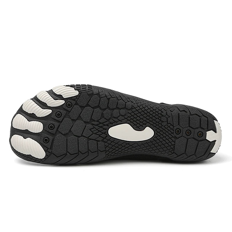 Roam 2.0 — Foot-Shaped Shoes for All-Day Wear