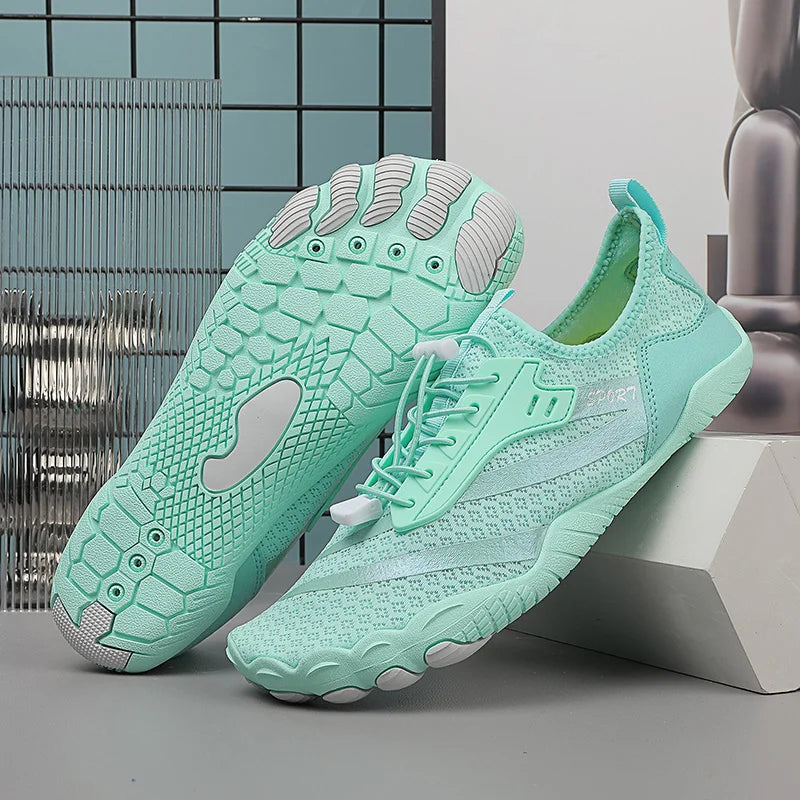 Roam 2.0 — Foot-Shaped Shoes for All-Day Wear