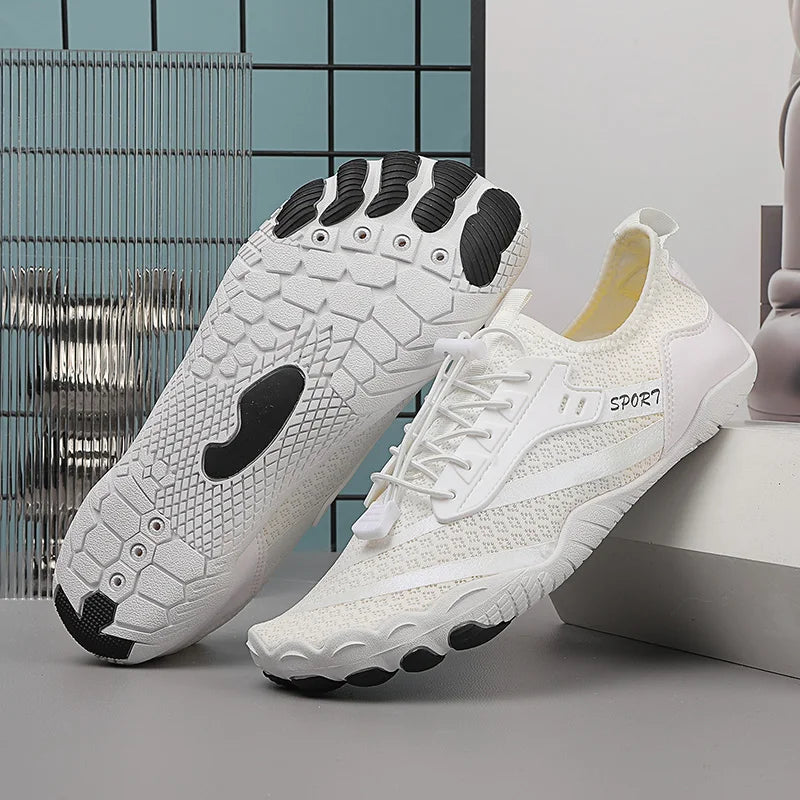 Roam 2.0 — Foot-Shaped Shoes for All-Day Wear