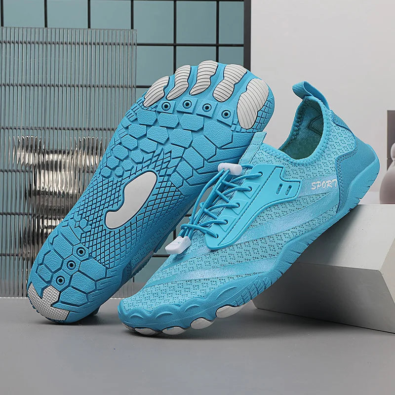 Roam 2.0 — Foot-Shaped Shoes for All-Day Wear